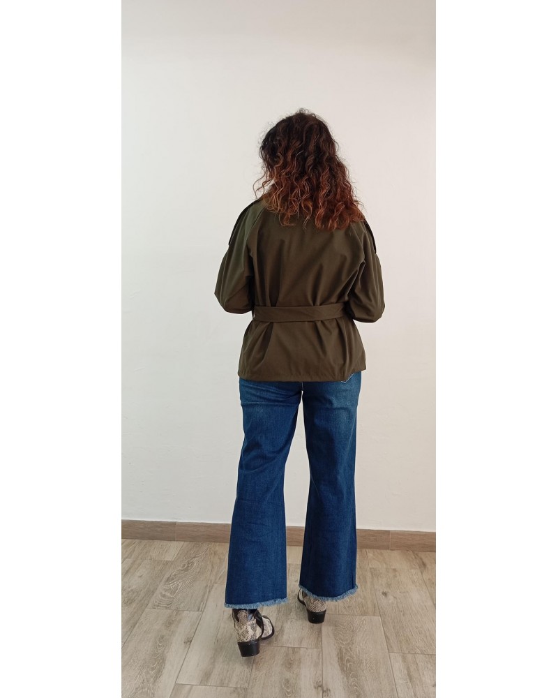 Trench corto