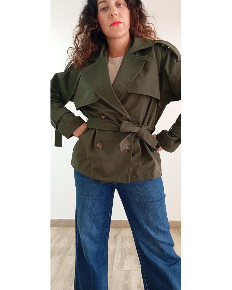 Trench corto