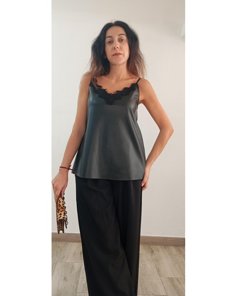 Top Polipiel negro