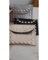 Cartera tachuelas